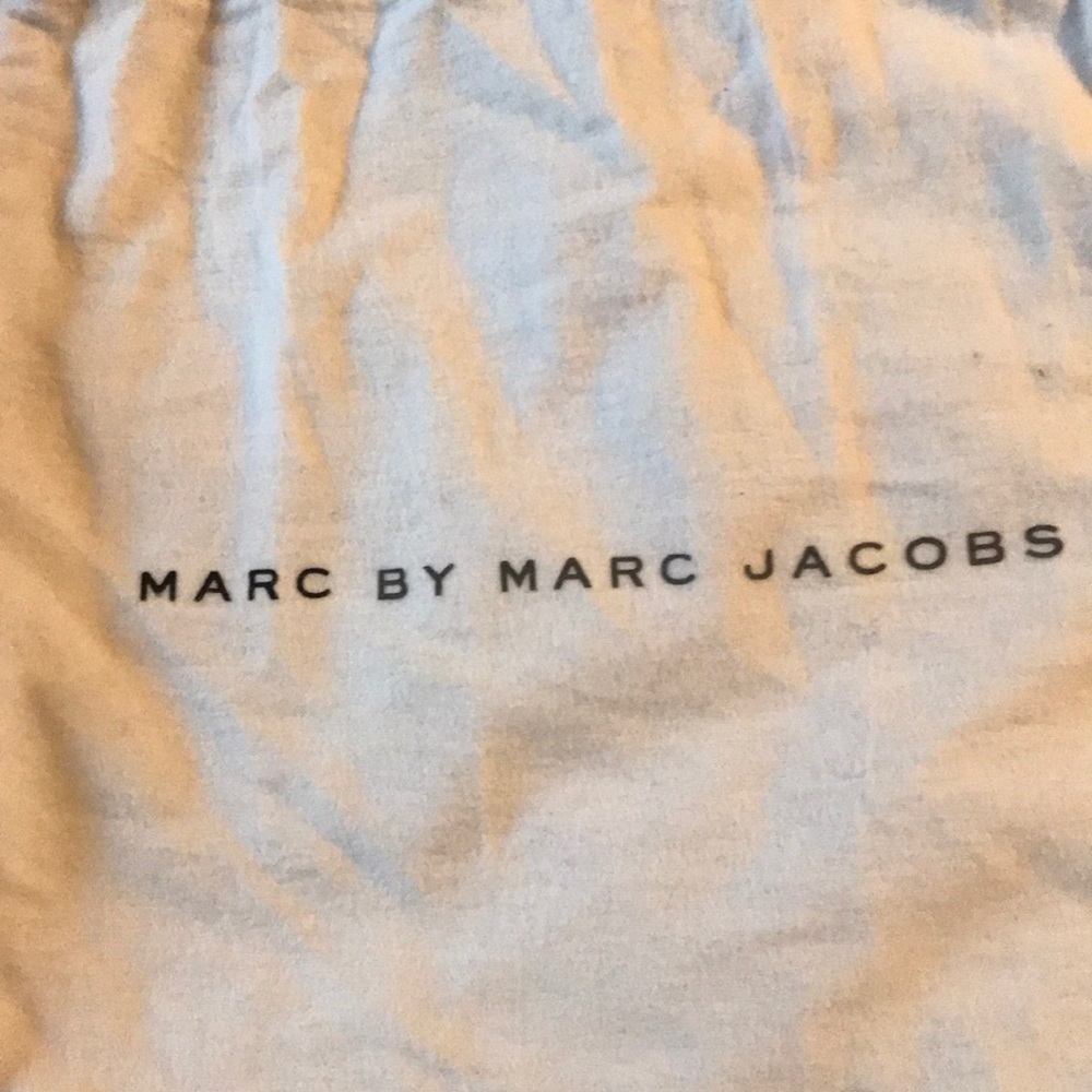 Marc by Marc Jacobs small cross body - Picture 6 of 7
